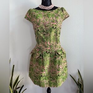 IROO Green & Pink Textured Cap-Sleeve Dress Size 40